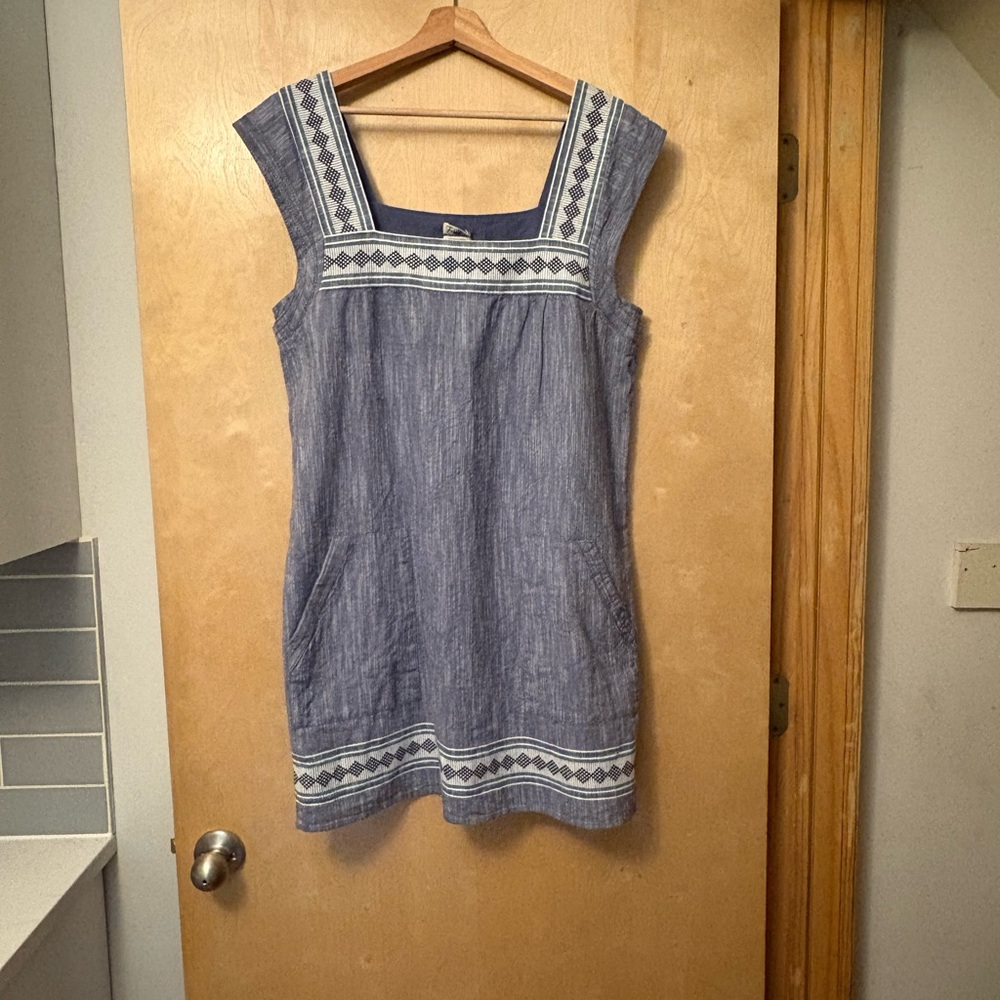 NWT* Faherty Hailee Dress in Blue Jacquard